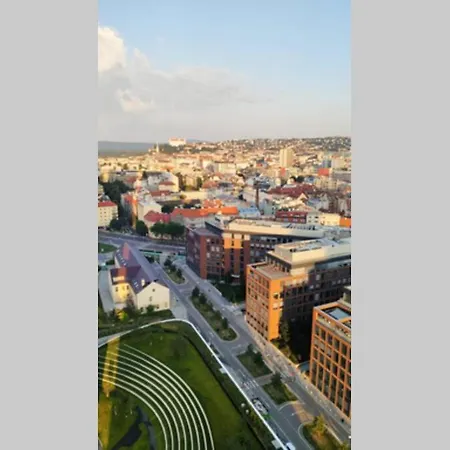 Apartment Castle View And Skyline View, Sky Park Bratislava